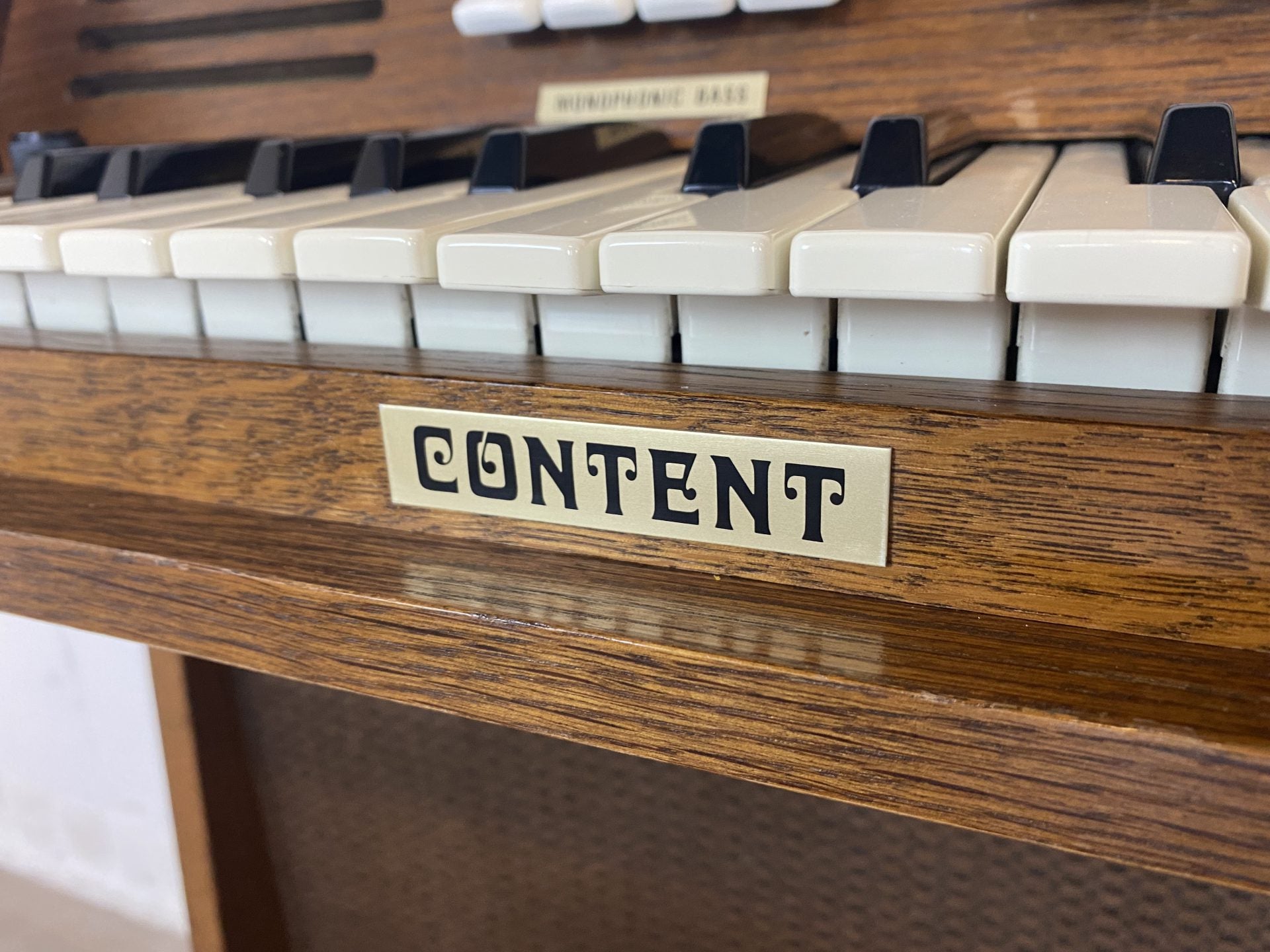Content D900