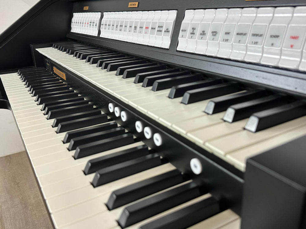 Johannus Opus 15 klavieren