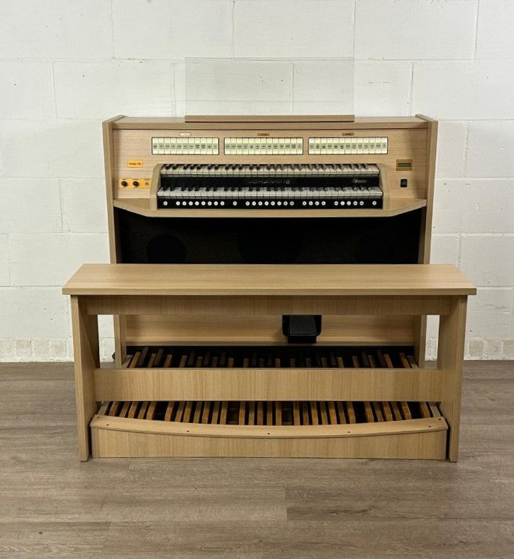 Johannus Studio 150 vooraanzicht