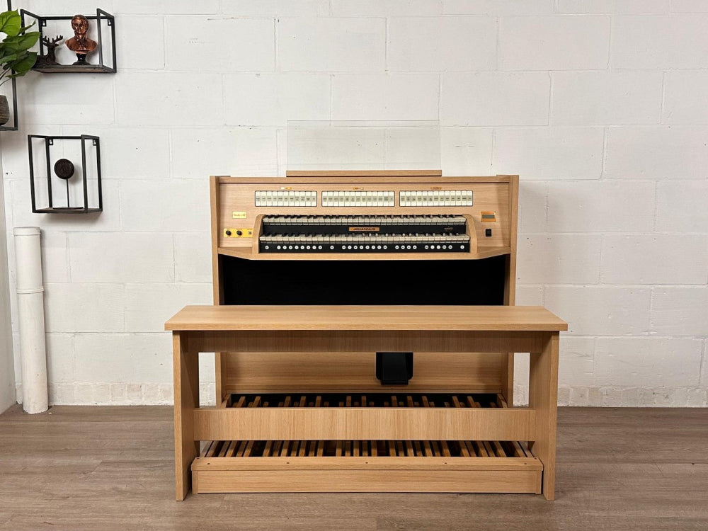 Johannus Studio 150 vooraanzicht