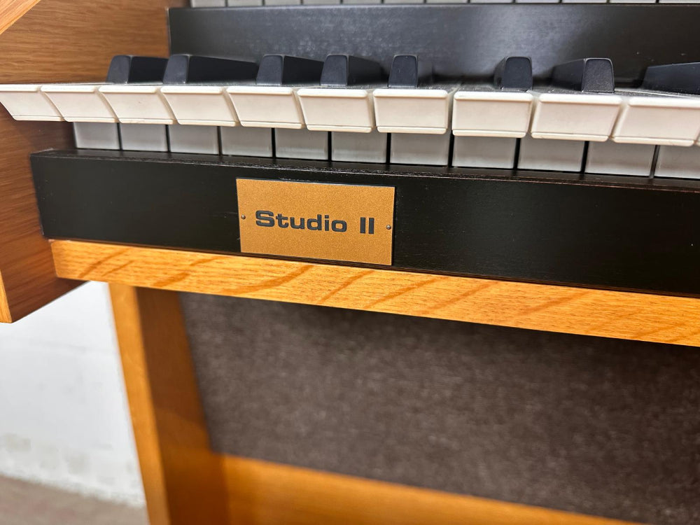 Johannus Studio II naamplaatje