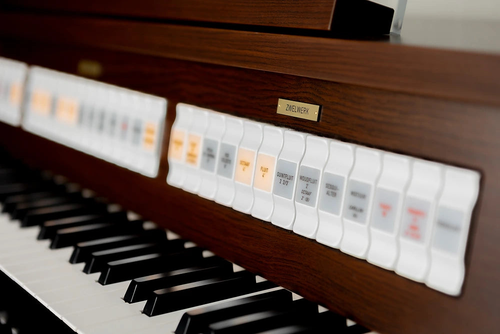 Studio_etude_registers_Wenge
