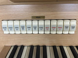 Viscount-Chorale-occasion-pedal-close-up