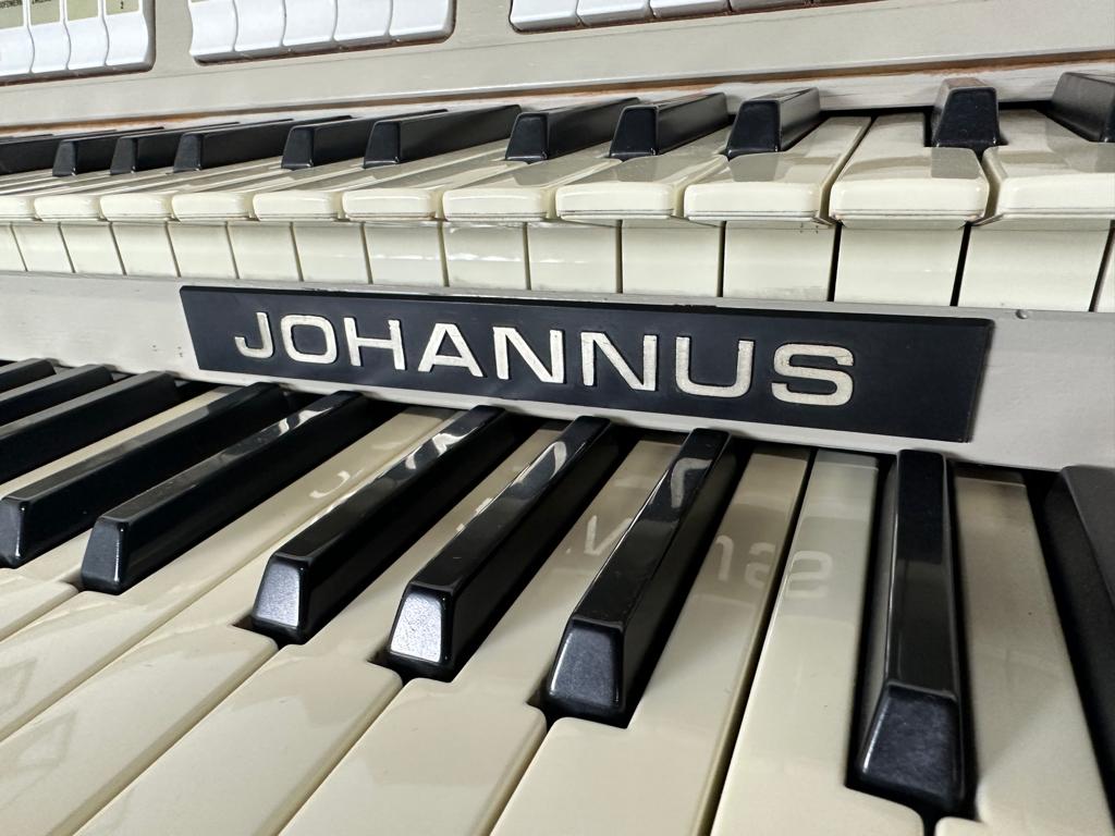 Johannus Opus 5 Taupe Andante Orgels