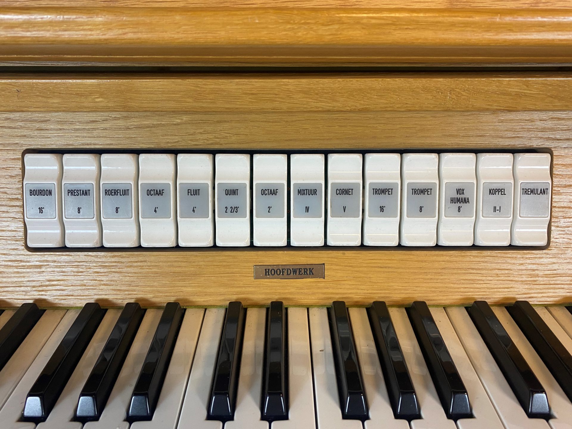 Eminent DCS 370 C Andante Orgels