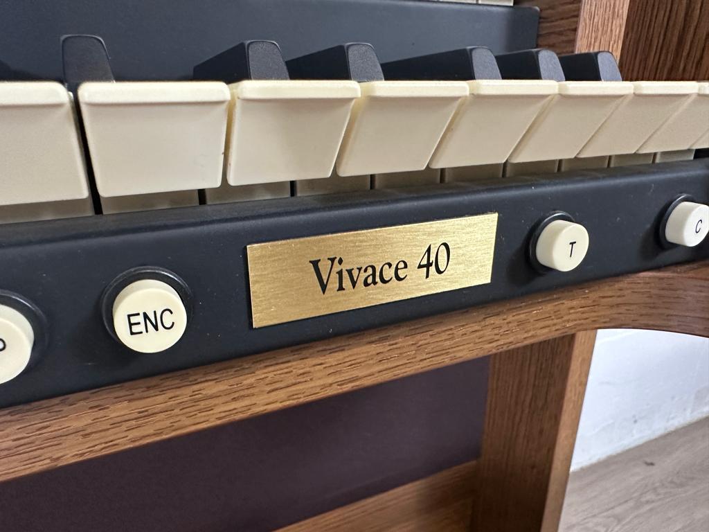 Viscount Vivace 40